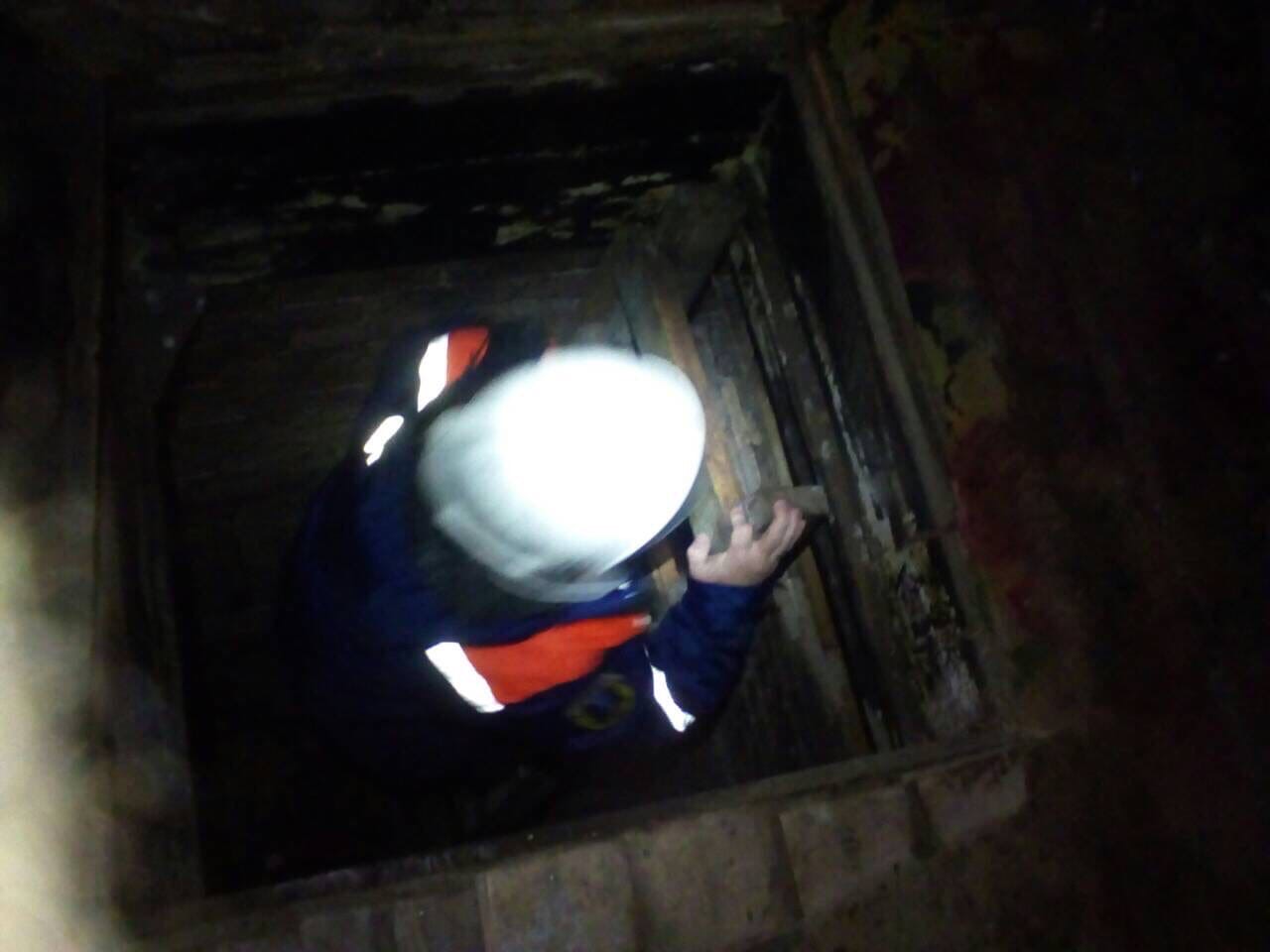 Трагедия в Пензе: спасатели нашли погибшего мужчину в задымленном погребе