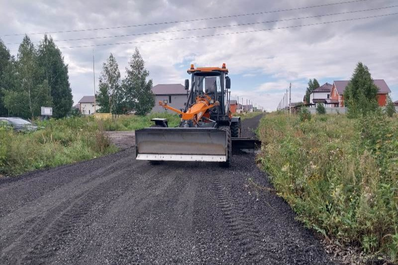 Более 500 тонн гранулята выделено на ремонт дорог в Заре