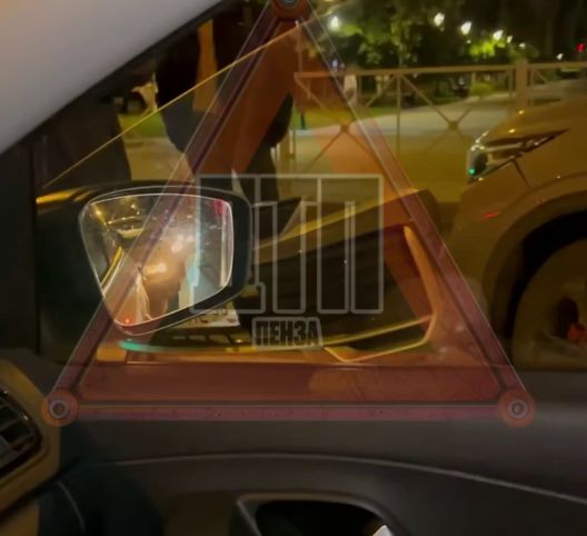 Авария на Володарского: кроссовер пострадал после столкновения с «Газелью»