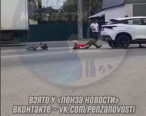 В Пензе 18 августа автомобиль сбил пожилого велосипедиста