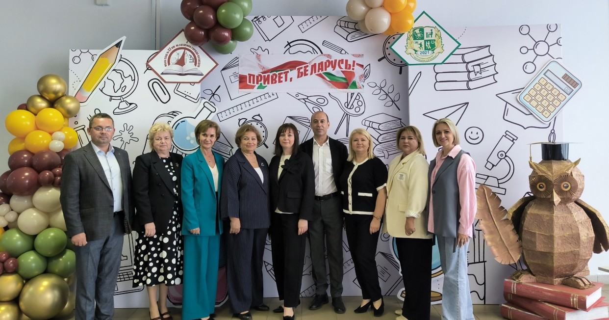 Кузнецк и Барановичи укрепляют дружбу через образование