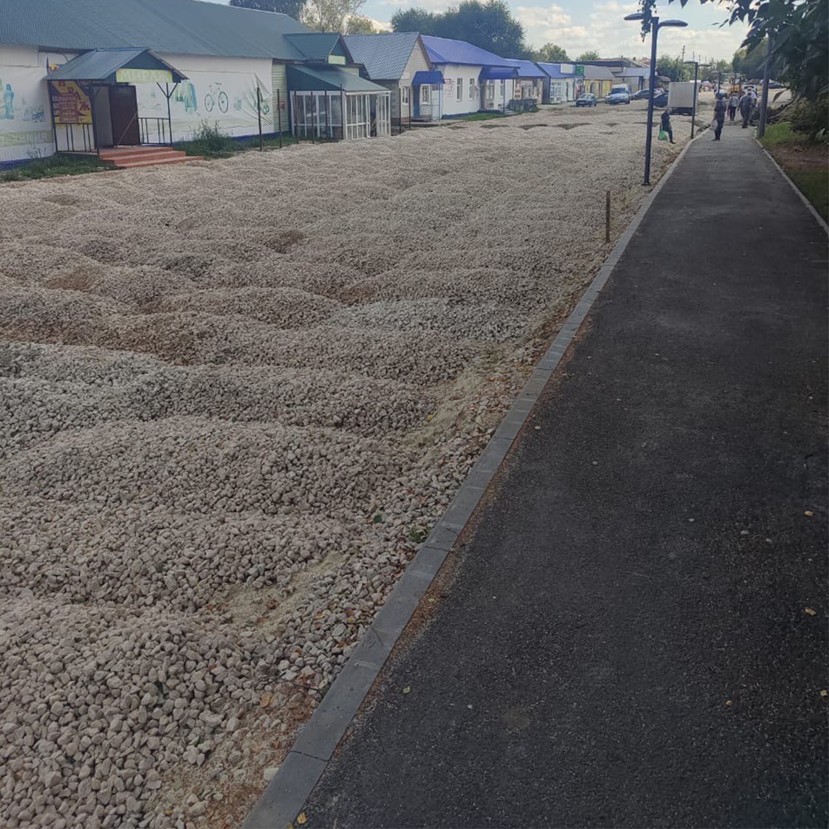 В Неверкино обустраивают современную пешеходную зону на улице Куйбышева