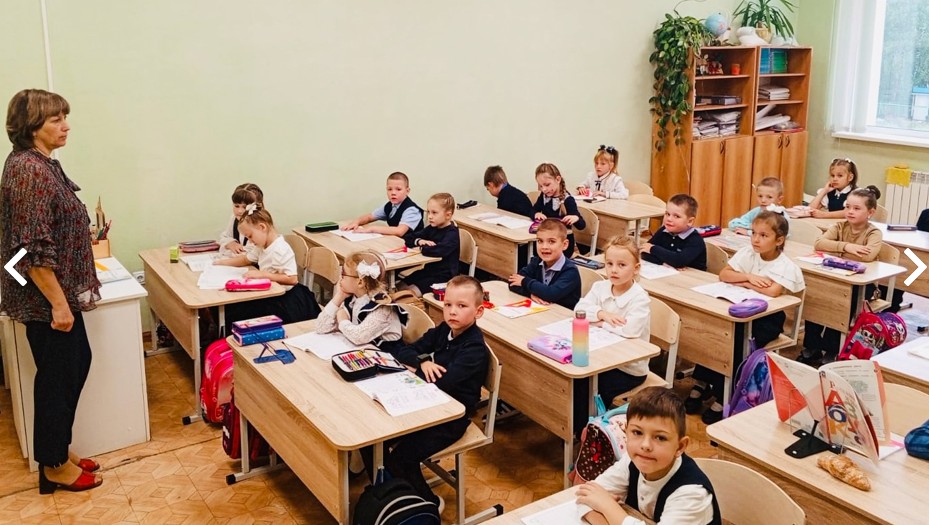 Школа №1 в Колышлее получила новое оборудование и мебель