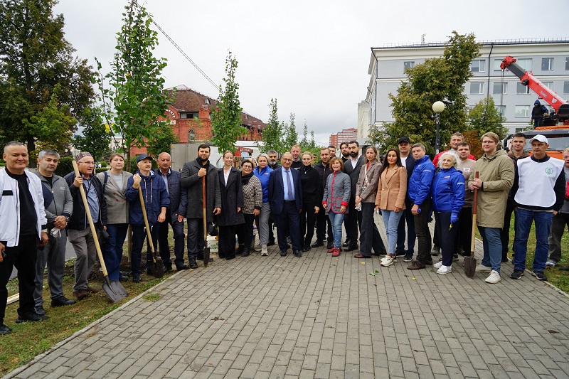 Масштабная акция по озеленению Пензы под эгидой губернатора Олега Мельниченко