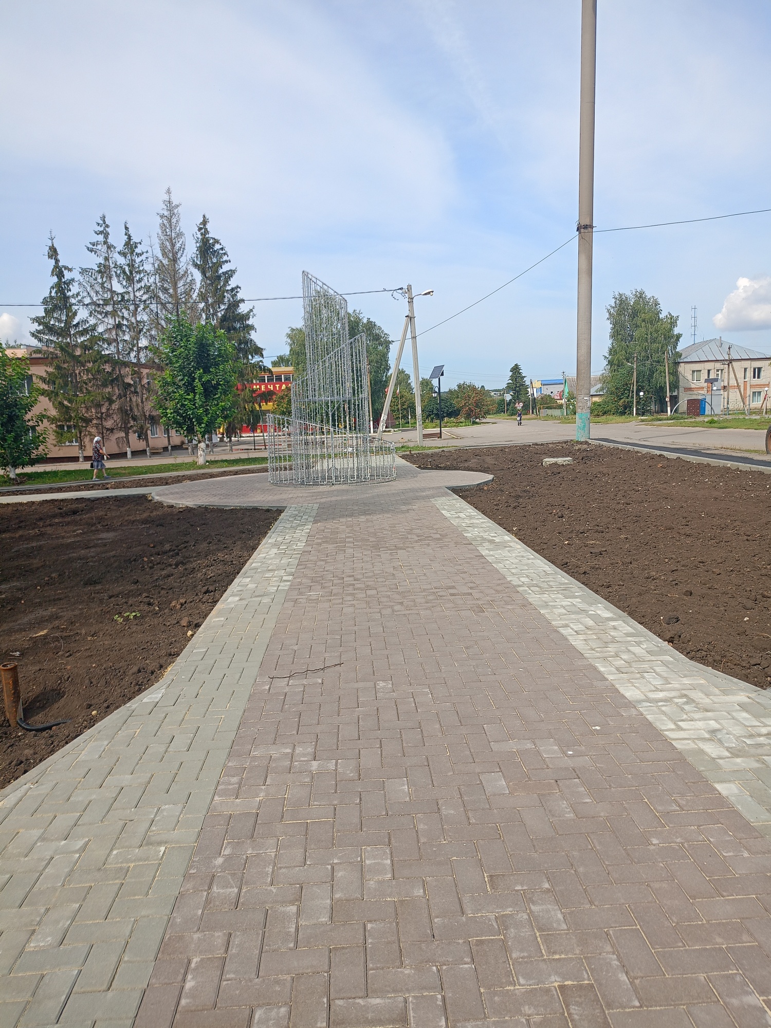 В Малой Сердобе создают современное общественное пространство с фонтаном