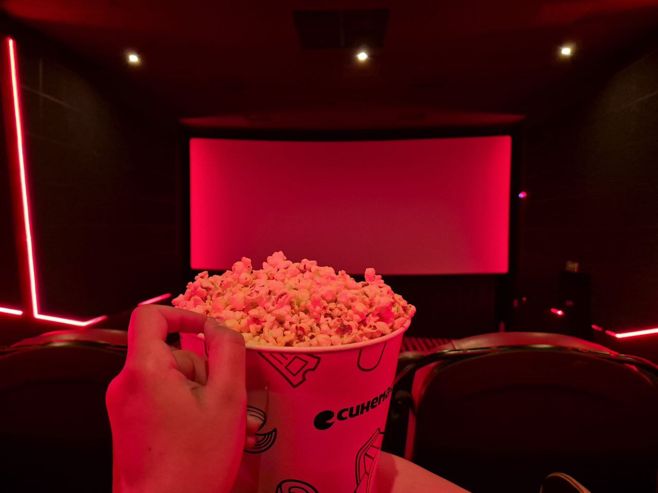 Жители Рамзая просят построить для них кинотеатр