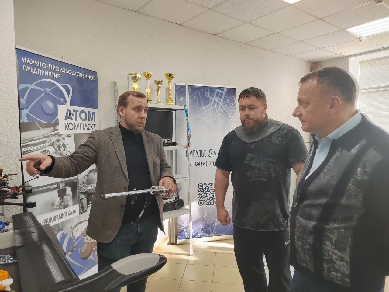 Михаил Ляшков посетил пензенский завод Импульс-Атом