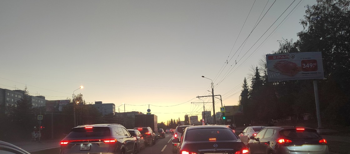 Транспортный ад в Арбеково: утром 11 сентября пробки никуда не делись