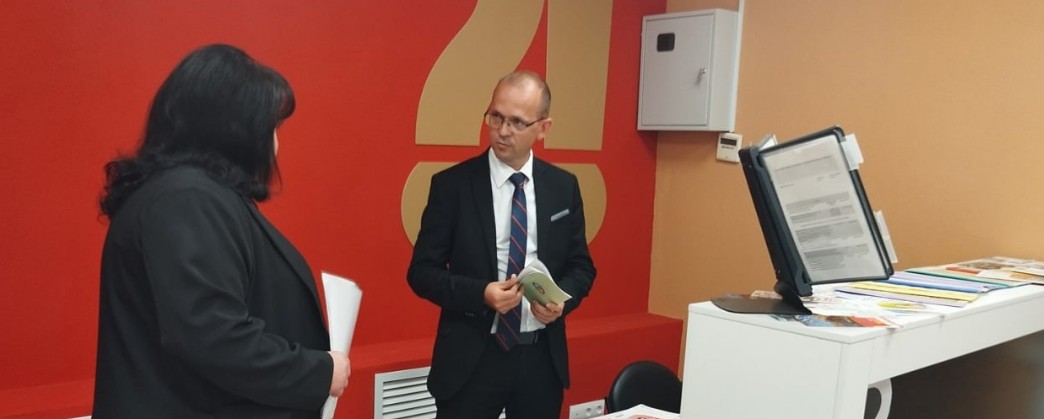 Жители Богословки получили обновленный офис МФЦ