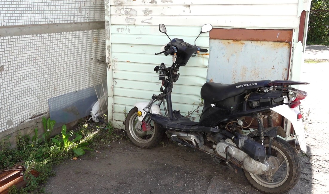 Подросток-рецидивист угнал скутер в Пензе, чтобы покататься по городу