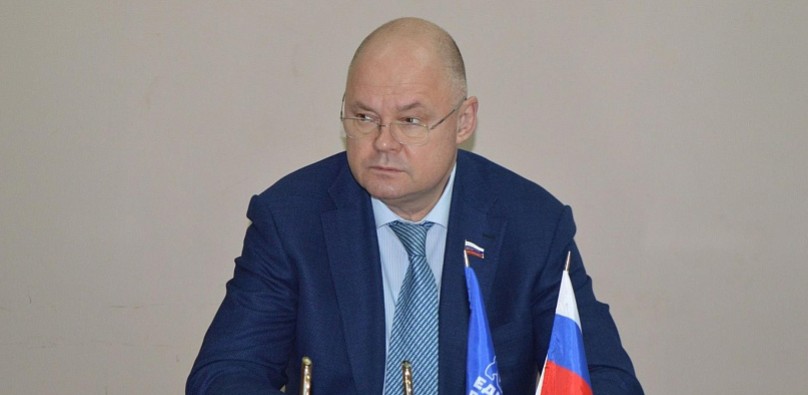 Вадим Супиков помог обустроить территорию после сноса аварийных домов