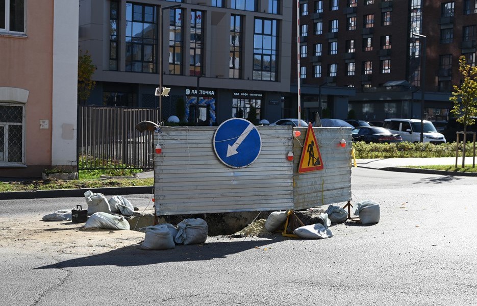На улице Захарова в Пензе переделывают дорожное покрытие