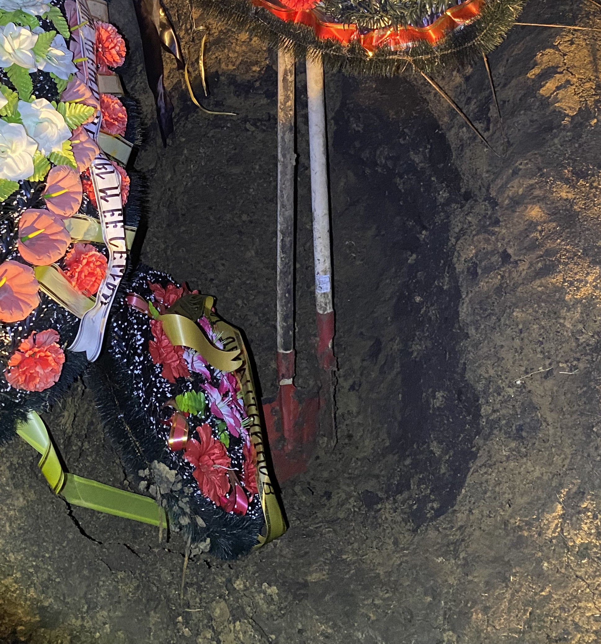 В Лунинском районе задержали компанию пензенцев за попытку раскопать могилу