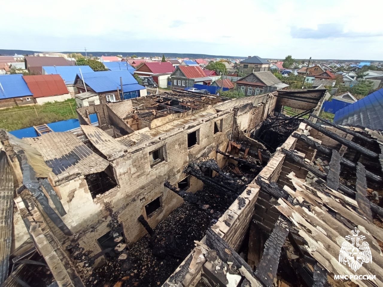 Новые фото и видео показали масштабы пожара в Кузнецке