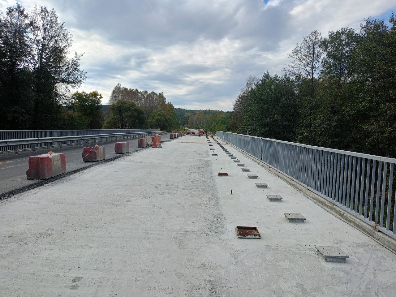 В Никольском районе завершается ремонт моста через реку Айва