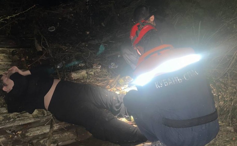 Туристка из Пензы упала с моста в Лазаревском районе Сочи