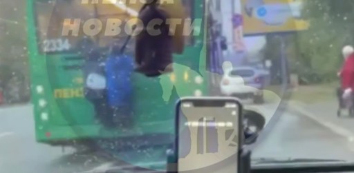 Подростки-зацеперы были замечены на троллейбусе в Пензе