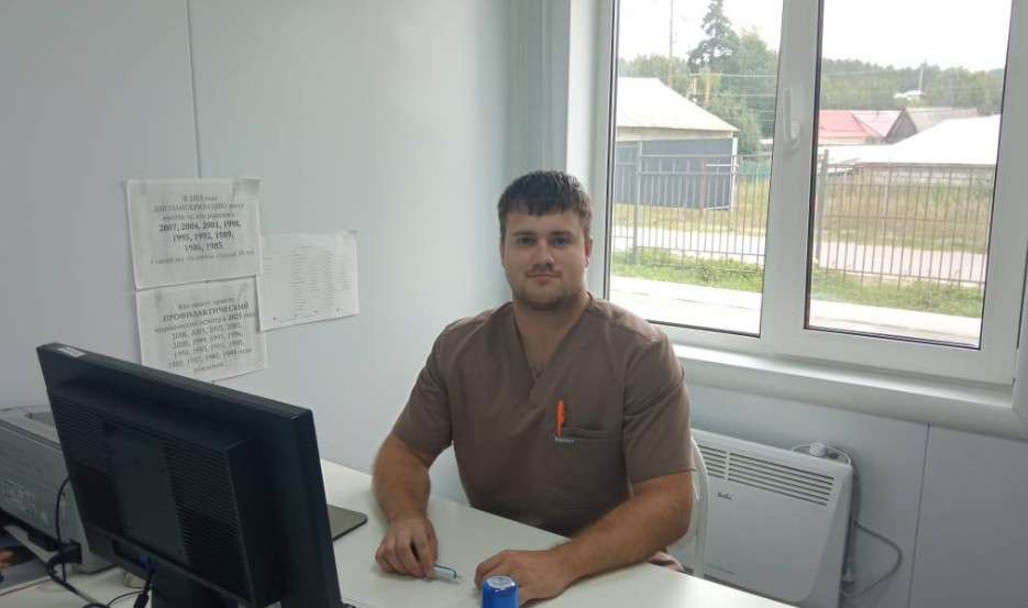 Молодой хирург начал работу в Чаадаевской участковой больнице