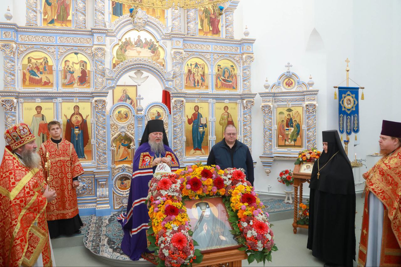 Олег Мельниченко присутствовал на освящении восстановленного храма в Сканово