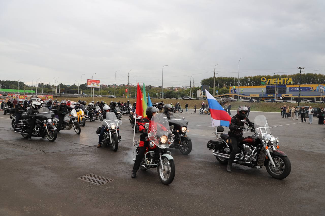 Вячеслав Космачев второй год подряд возглавил мотозаед в честь Дня трезвости