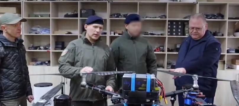 Олег Мельниченко вручил госнаграды бойцам пензенского СОБР