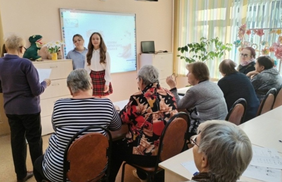 Пензенских пенсионеров учат китайскому языку для тренировки памяти и моторики