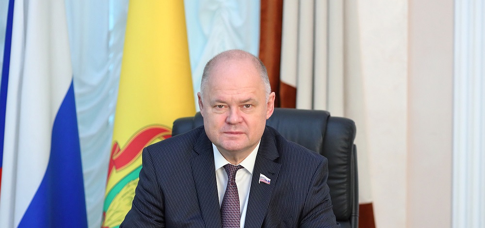 Вадим Супиков поздравил работников автотранспорта с профессиональным праздником