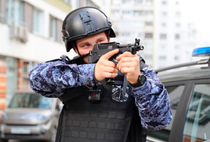 В Октябрьском районе Пензы задержали дебошира, напавшего на доставщика еды