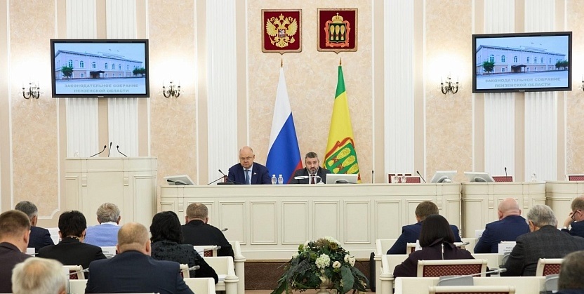 Вадим Супиков принял участие в совместном заседании комитетов Заксобрания