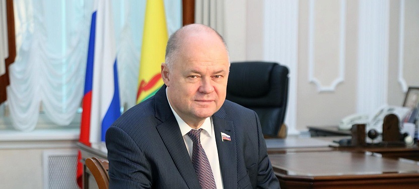 Вадим Супиков поздравил коллектив пензенской школы №47 с 70-летием