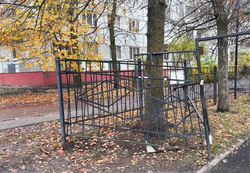 В пензенской школе № 57 завершается масштабное обновление ограждения