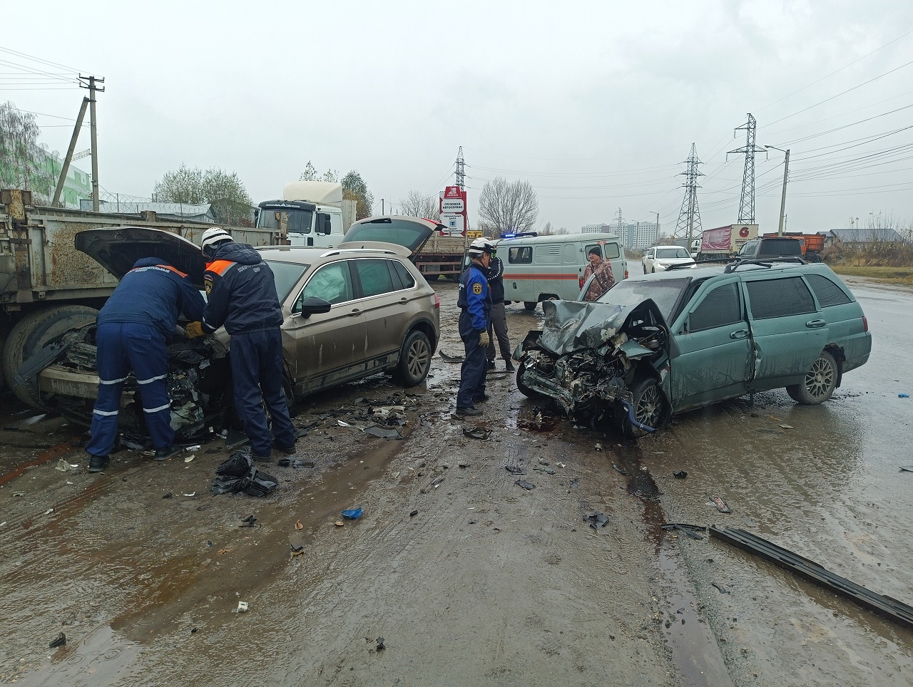 В Пензе 29 октября спасателей вызвали на улицу Строителей из-за ДТП