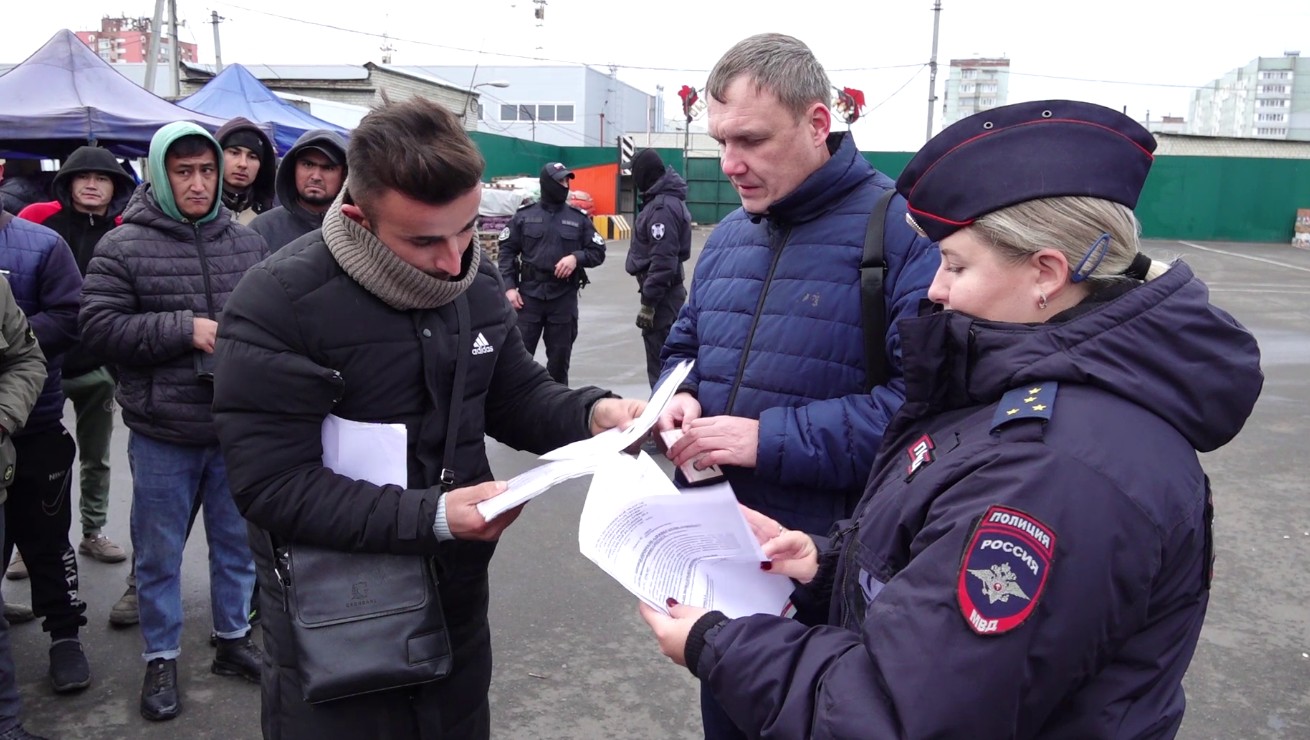 40 мигрантов выдворят из России после масштабных рейдов в Пензе