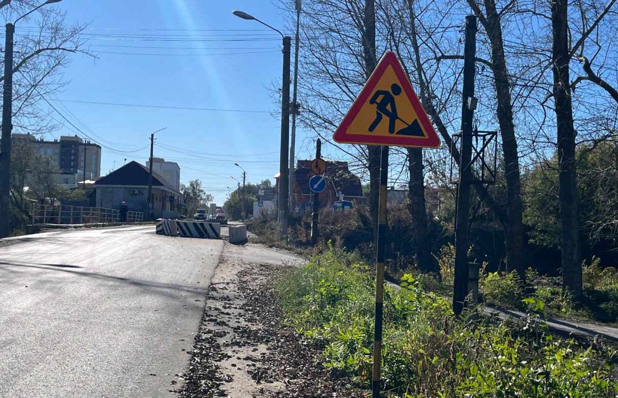 На Гагарина и Красноармейской в Кузнецке укладывают финишный слой асфальта