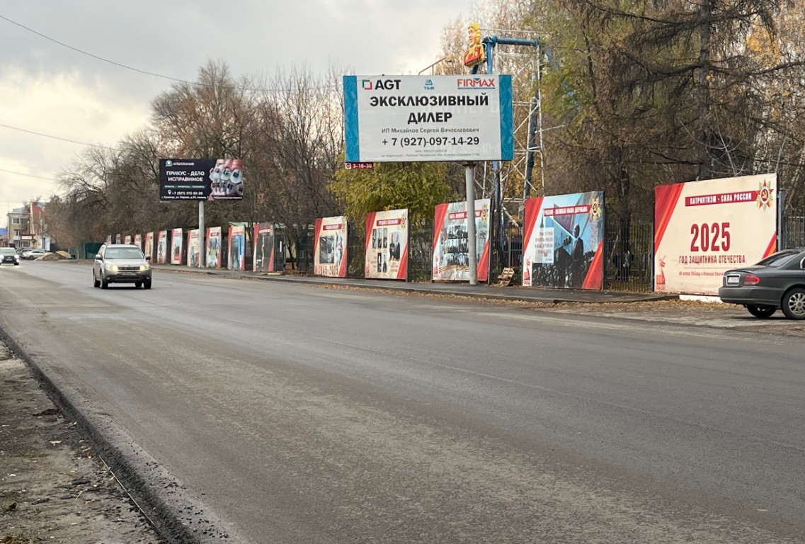 На трех улицах Кузнецка завершается укладка асфальта и тротуаров