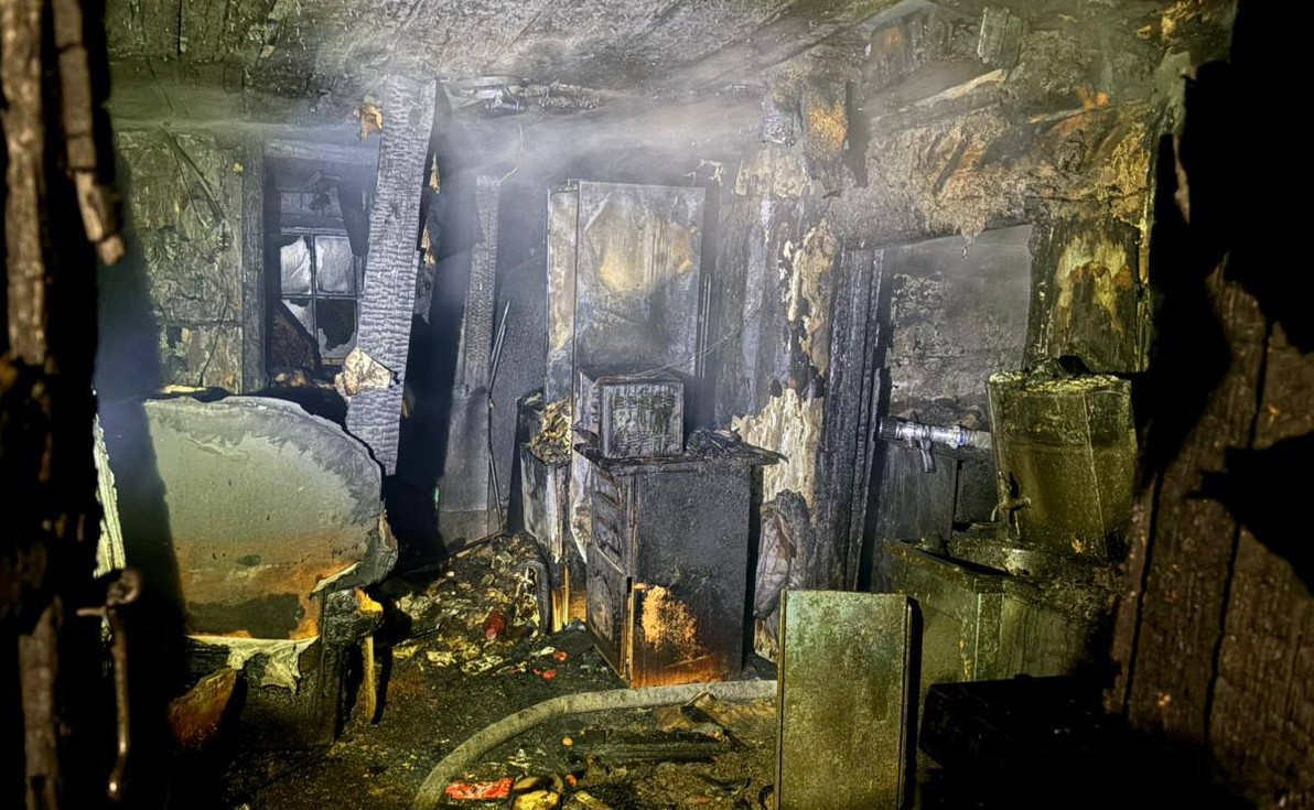 По факту гибели женщины при пожаре в Каменском районе началась проверка