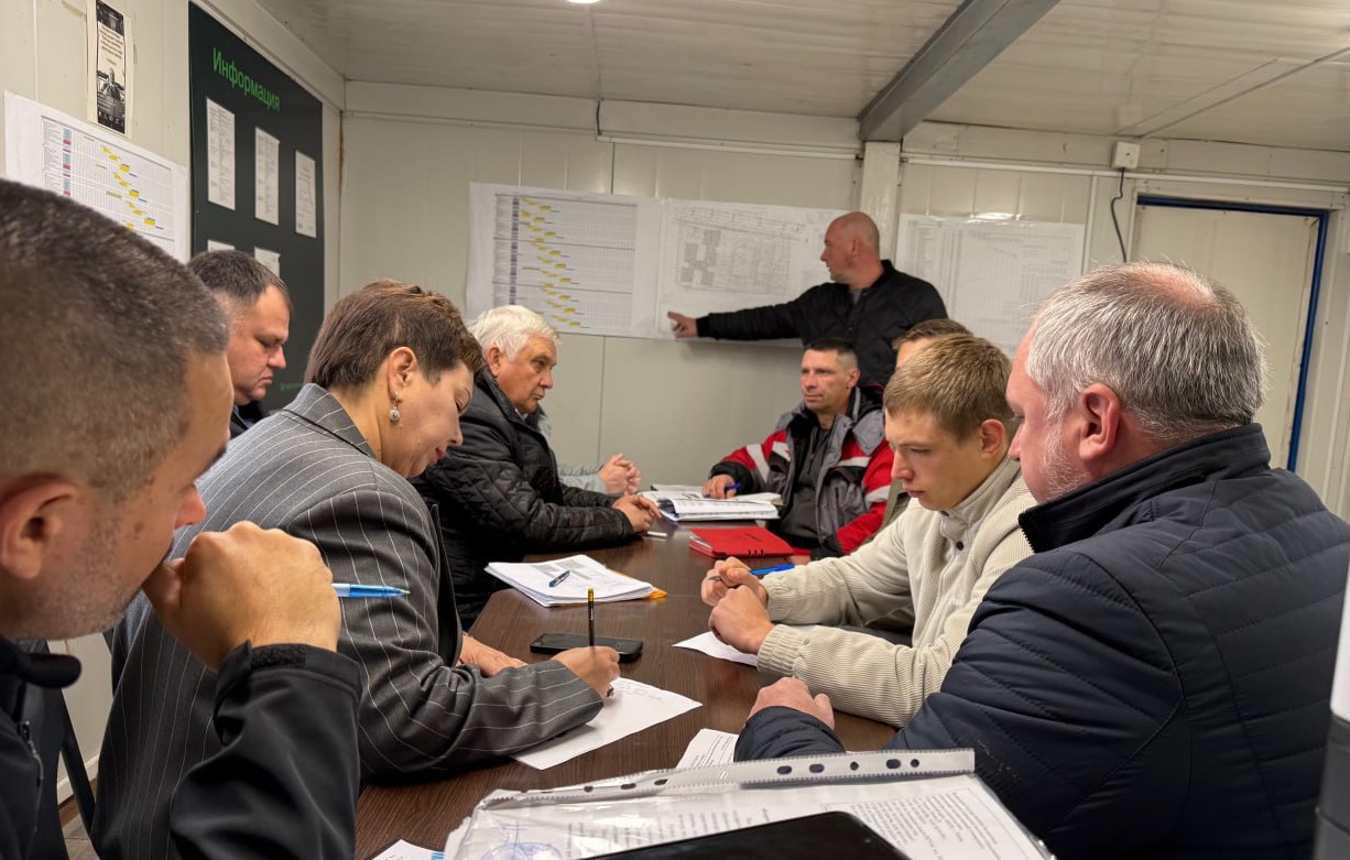 В Минстрое поручили ускорить темпы строительства школы в Дальнем Арбеково