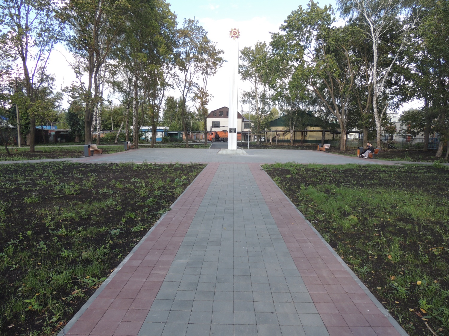 В Каменке завершено благоустройство сквера тружеников тыла