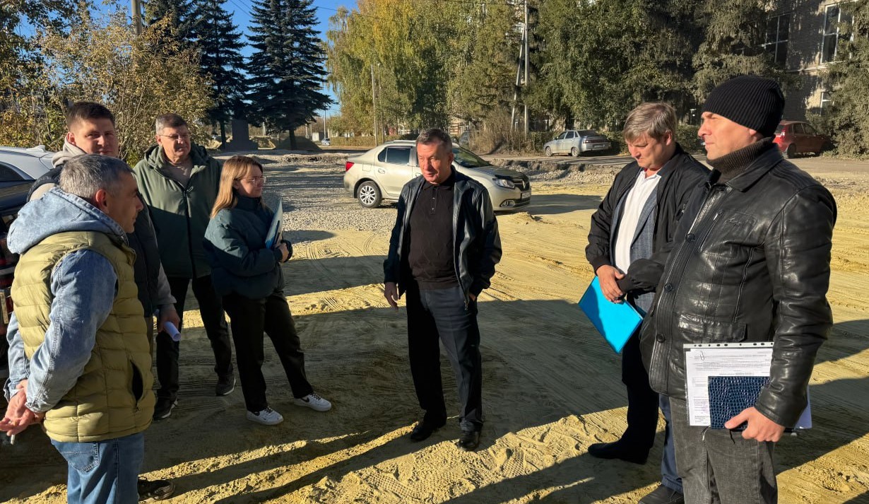 Александр Гришаев оценил ход строительства поликлиники в Кузнецке