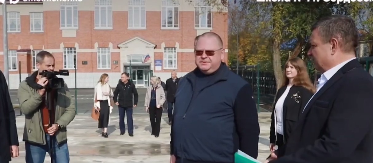 Олег Мельниченко оценил обновление школ, парков и дорог в Сердобске