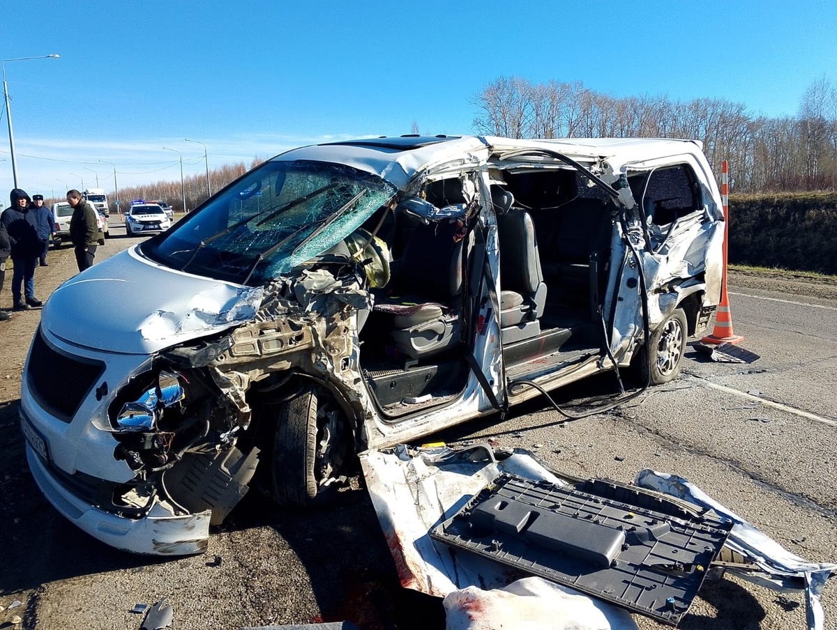 Водителю, уснувшему за рулем и убившему двоих, не смягчили наказание