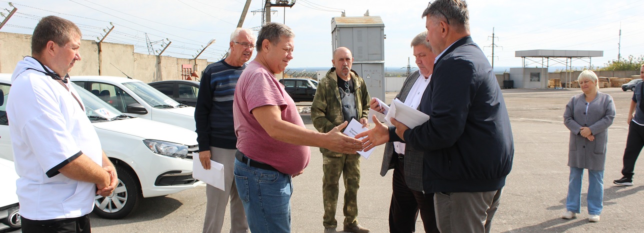 Пятеро пострадавших на производстве пензенцев получили новые автомобили