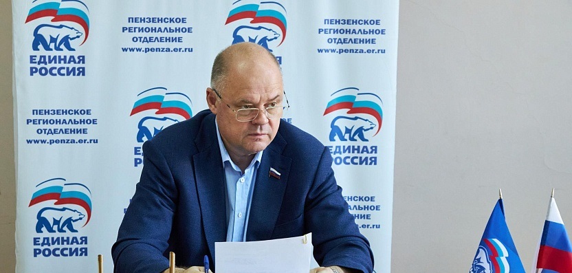 По просьбе жителей Пензы Вадим Супиков помог восстановить освещение моста