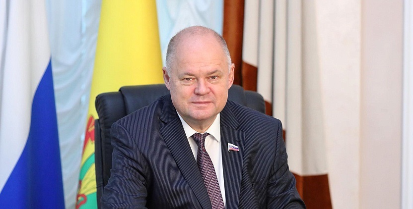 Вадим Супиков поздравил пензенских полицейских с профессиональным праздником