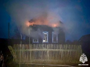 В Сосновоборском районе сгорел жилой частный дом, названа причина ЧП