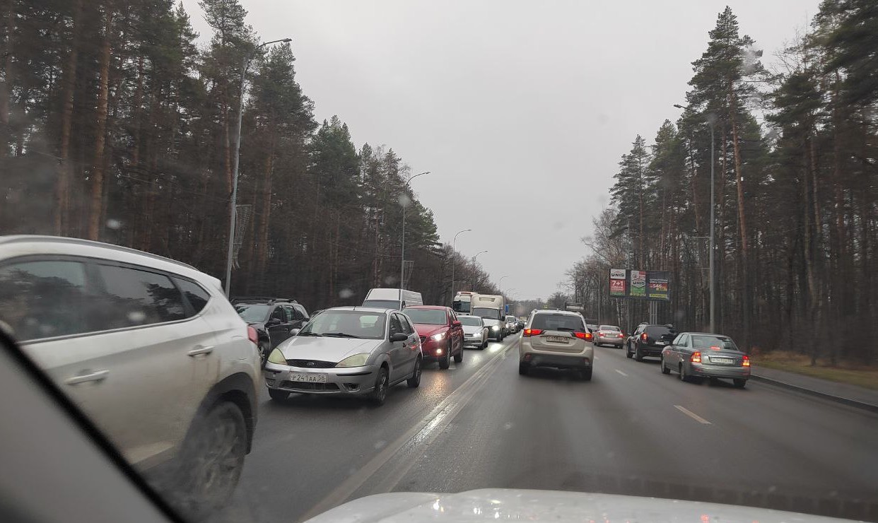 7 ноября пензенцы застряли в утренней пробке на Окружной