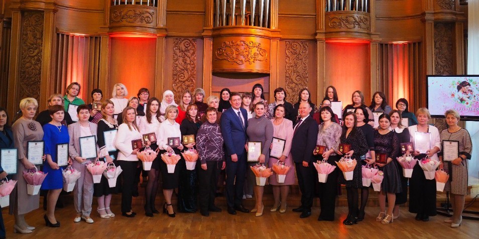 21 пензячка получила медаль Материнская доблесть