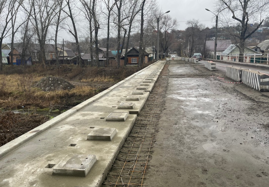 В Кузнецке начался ремонт моста через Труев