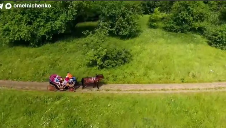 Олег Мельниченко назвал песню Матушка-земля гимном единства народов