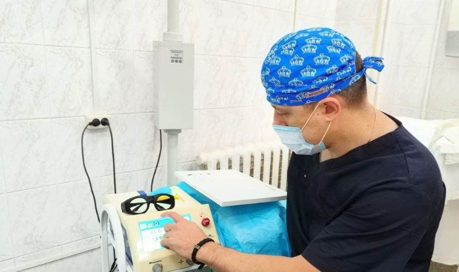 В больнице Бурденко геморрой и кисту копчика начали лечить лазером